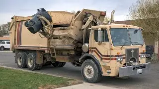 Peterbilt 310 - Heil Formula 7000 "Curve Shell" Garbage Truck
