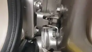 Люфт петель пятой двери. Прадо lc120