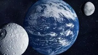 Does the Earth had two moons in the past ?