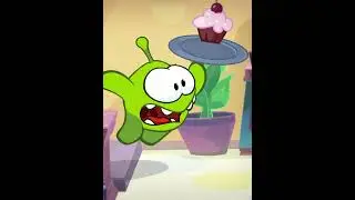 Om Nom Brings Cupcake For Om Nelle | Cartoon For Kids | Cut The Rope | Om Nom Waiter #shorts