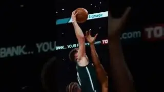 Luka DUNKS ON Dwight Howard!