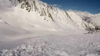 Snowboarding and skiing Caught in a avanlanche