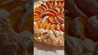 Галета из творожного теста с абрикосами (без сахара).🔸A cottage cheese galette with apricots.🍑
