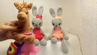 Зайчата и лама - игрушки вязаные