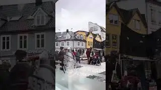 Me demonstrasjon sa Tromsø sentrum