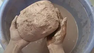 Extremely Soft Powdery Earthy Dusty🌪️Brown🤎Dirt Crumbling in💦 & Paste Mixing/Playing ASMR
