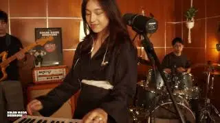 Salad Bowl Sessions - Iris Bevy