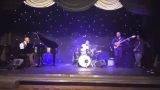 Kevin Howard Live