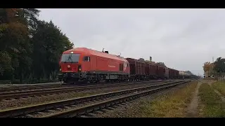 Locomotive ER20CF-036 with a freight train
