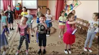 оркестр с дождиком