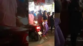 Chammak Challo 🤣 Crazy Dance Challenge in Public 