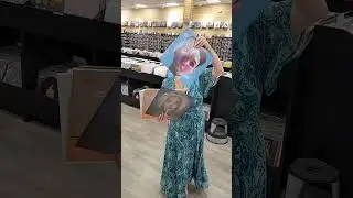 FKA Twigs - What's your Favorite Song? Cellophane!