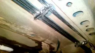 Круз, вид из смотровой ямы