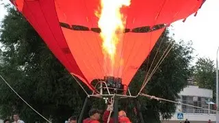 Запуск воздушного шара. Витебск (Беларусь)