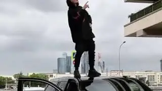 моргенштерн танцует на КАДИЛЛАКЕ!