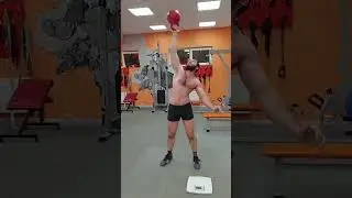 Жим на попа гири 32 кг на 4 #сила #ссш #спорт