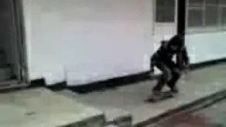 Un vato se da en la madre (caida)