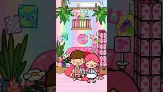 My Boyfriend Gave Me All Pink Gifts💖🎁 #tocalifeworld #tocaboca #tocalifestory #shorts #fyp
