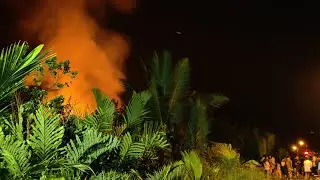 Live kebakaran jl.Karya di  Jl.utama ujung arah kanan bagansiapiapi