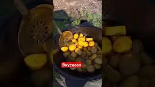 Домик в деревне# рецепт вкусной картошки со свининой в казане# жить в кафффф#🫶👌💪👍