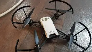 Drone films a 3D Printer (DJI Tello)