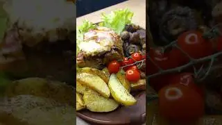 СВИНАЯ ВЫРЕЗКА С ГРИБАМИ. СВИНИНА В ДУХОВКЕ  #рецептмяса  #свининавдуховке  #свининасгрибами