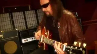 Talking Metal Ace Frehley Interview