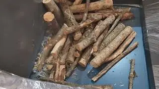 Ukrainian shredder Ecopolymer Shark ES15.3 shreds grinds wood cuttings