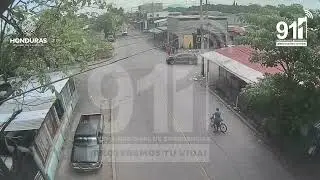 Colisión en barrio Cabañas de San Pedro Sula.