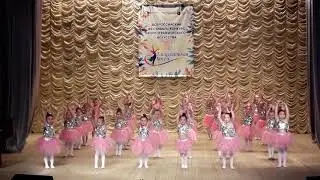 Раз ладошка,два ладошка, я пока что не звезда .ансамбль Калинка .Ставрополь.