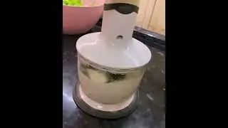 Ну очень вкусный рецепт салата с курицей