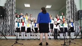 Хор молодших класів "Веселі нотки"