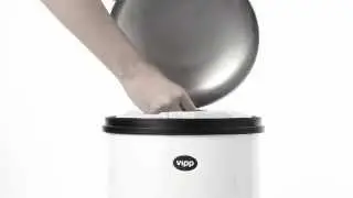 Vipp Trash Cans at Fitzsu.com
