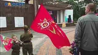 Несмотря на непогоду и закрытие парка таганрожцы отмечали День Победы