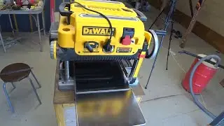 Ставим приёмные столики на рейсмус Dewalt 735
