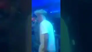 Elleran Elvis bandirma konseri 