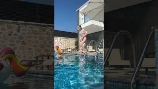 Beni havuza düşürdü!! 😅🤭