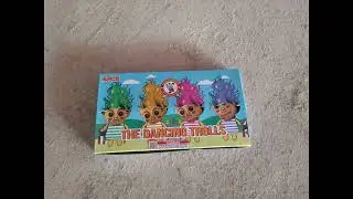 The dancing Trolls P6035