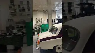 Розглядаємо музей техніки у Луцьку