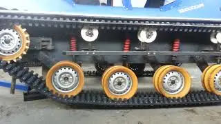 обкатка левой гусеницы новой конструкции уже на дизельном двигателе