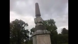 Петергоф.Верстовой столб