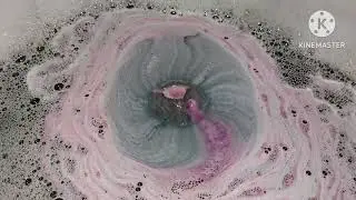 Black Rose Bath Bomb Demo | Molly ParkerSykes | #lush #bathbomb #blackrose