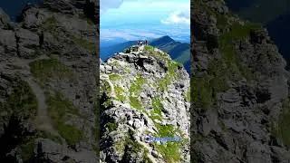 Vârful Vânătarea lui Buteanu ⛰️2507 m, din Munții Făgăraș.