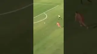 What did the Ref just do 😱😱😂💔#shortsfeed #football #footballshorts #footballedits #footballmemes