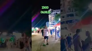 Сколько народу ночью на Солнечном Берегу 