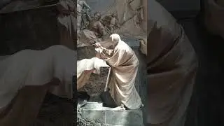 Смерть приглашает героя во гроб (а он не спешит!). Могила Морица Саксонского