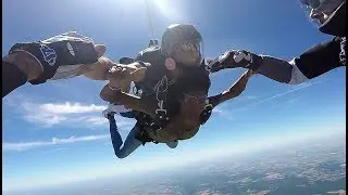 Le vol en tandem de Leila // Centre de Parachutisme Paris Nevers