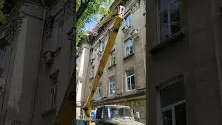 Ремонт фасада примэрии Бельц, июнь 2023 г.