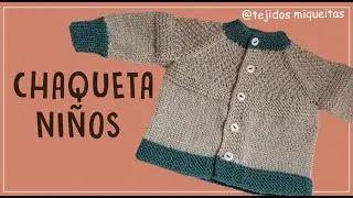 Chaqueta empezada por el cuello en dos colores.