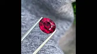 Rhodolite Garnet 4.30 Carats, Oval Shape Red Garnet Gemstone